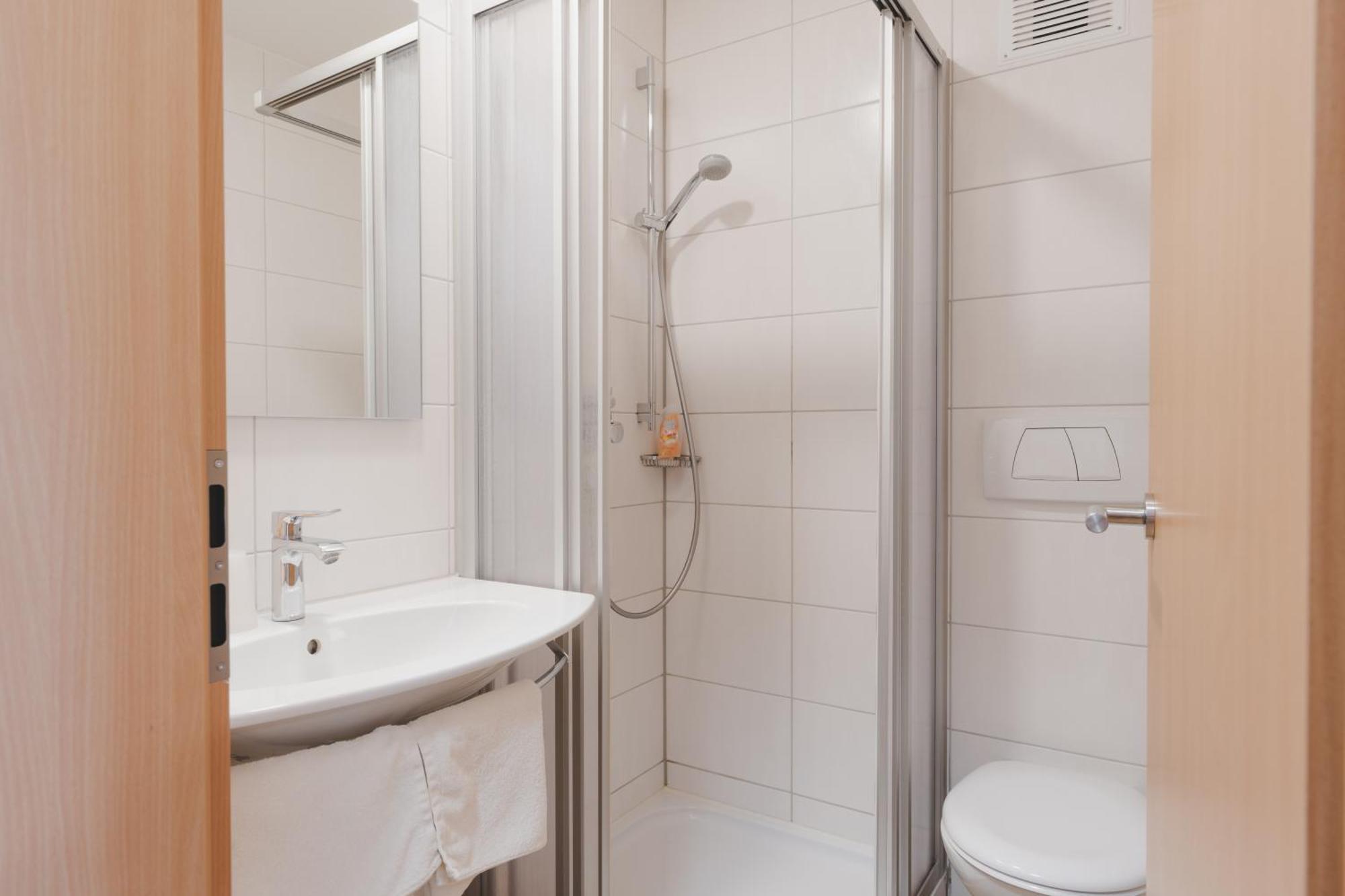 Hotel Gasthof Roessle Westerheim Екстериор снимка
