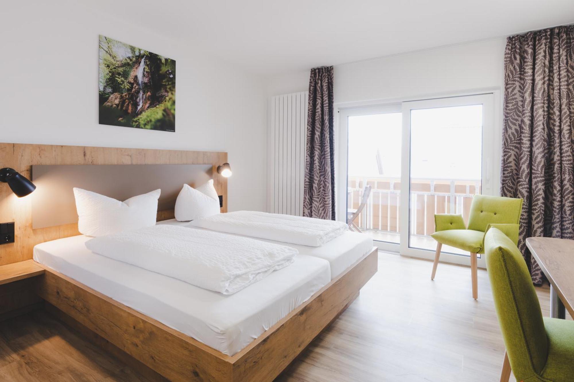Hotel Gasthof Roessle Westerheim Екстериор снимка