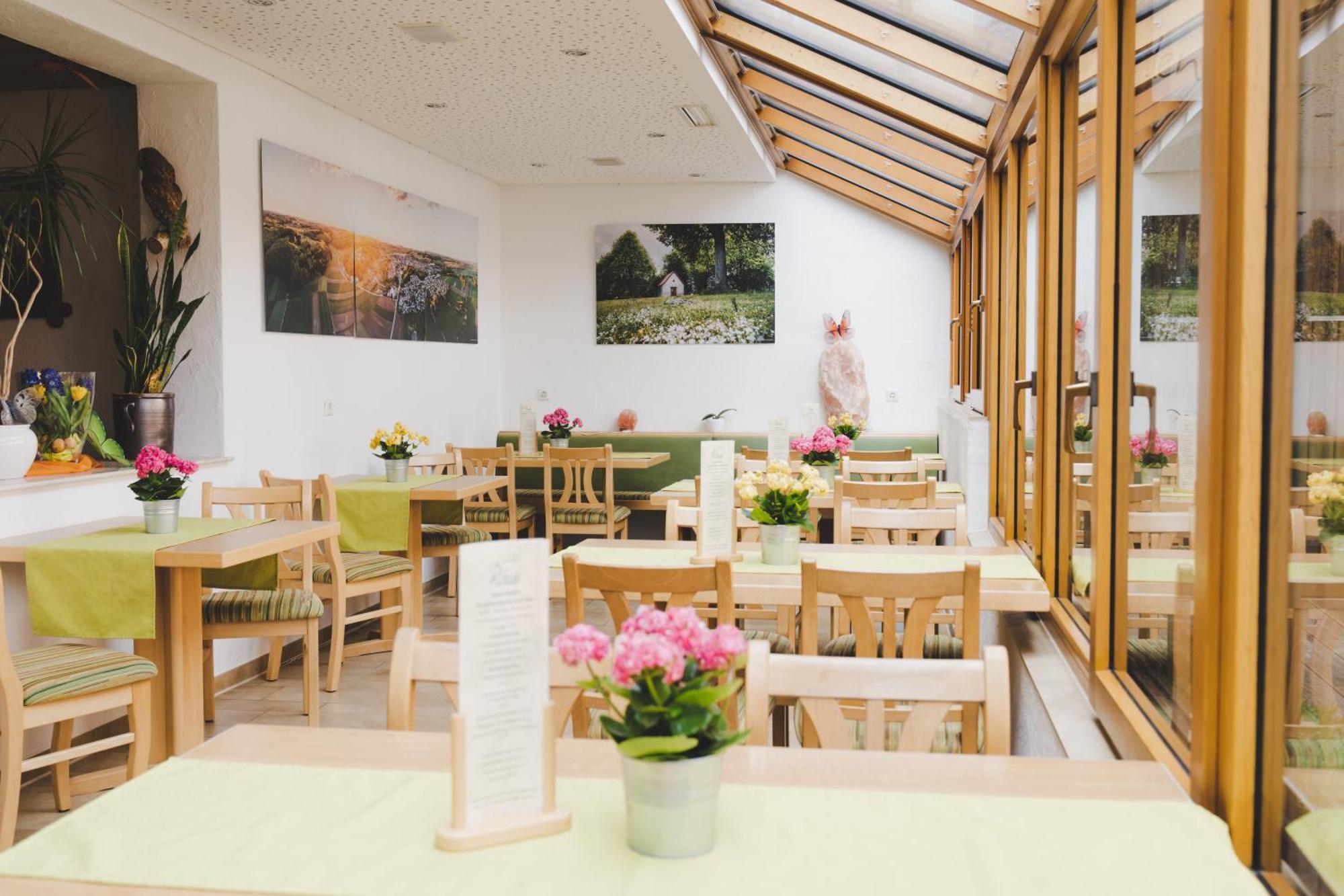 Hotel Gasthof Roessle Westerheim Екстериор снимка